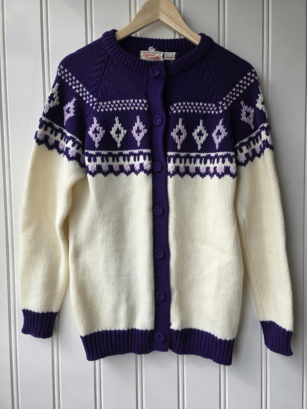 Vintage Classic Casuals 100% Virgin Acrylic Fiber Knit  Cardigan Womens Medium